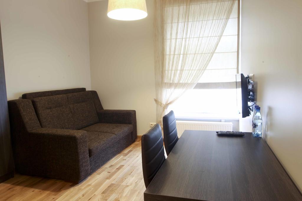 Meness Apartamenti سيسيس المظهر الخارجي الصورة