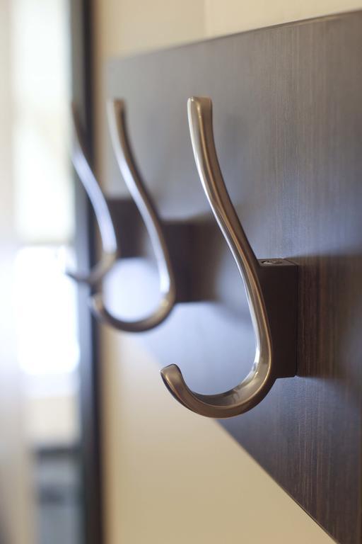Meness Apartamenti سيسيس المظهر الخارجي الصورة