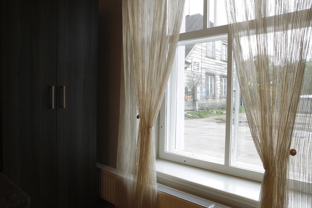 Meness Apartamenti سيسيس المظهر الخارجي الصورة